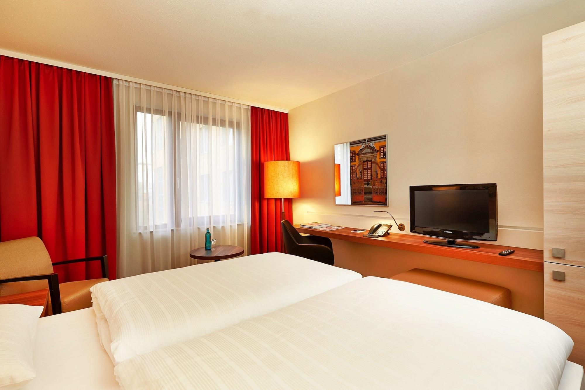 H+ Hotel Hannover Exterior photo