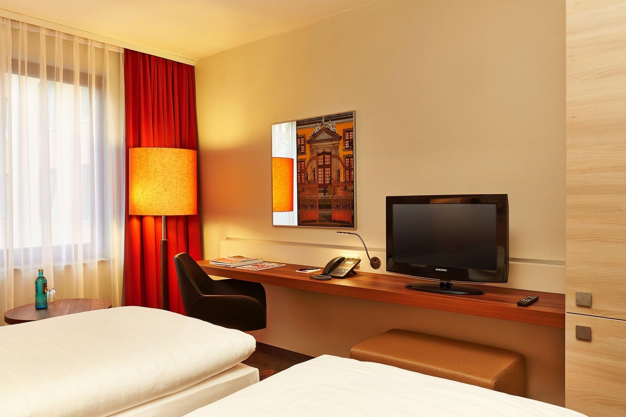 H+ Hotel Hannover Exterior photo