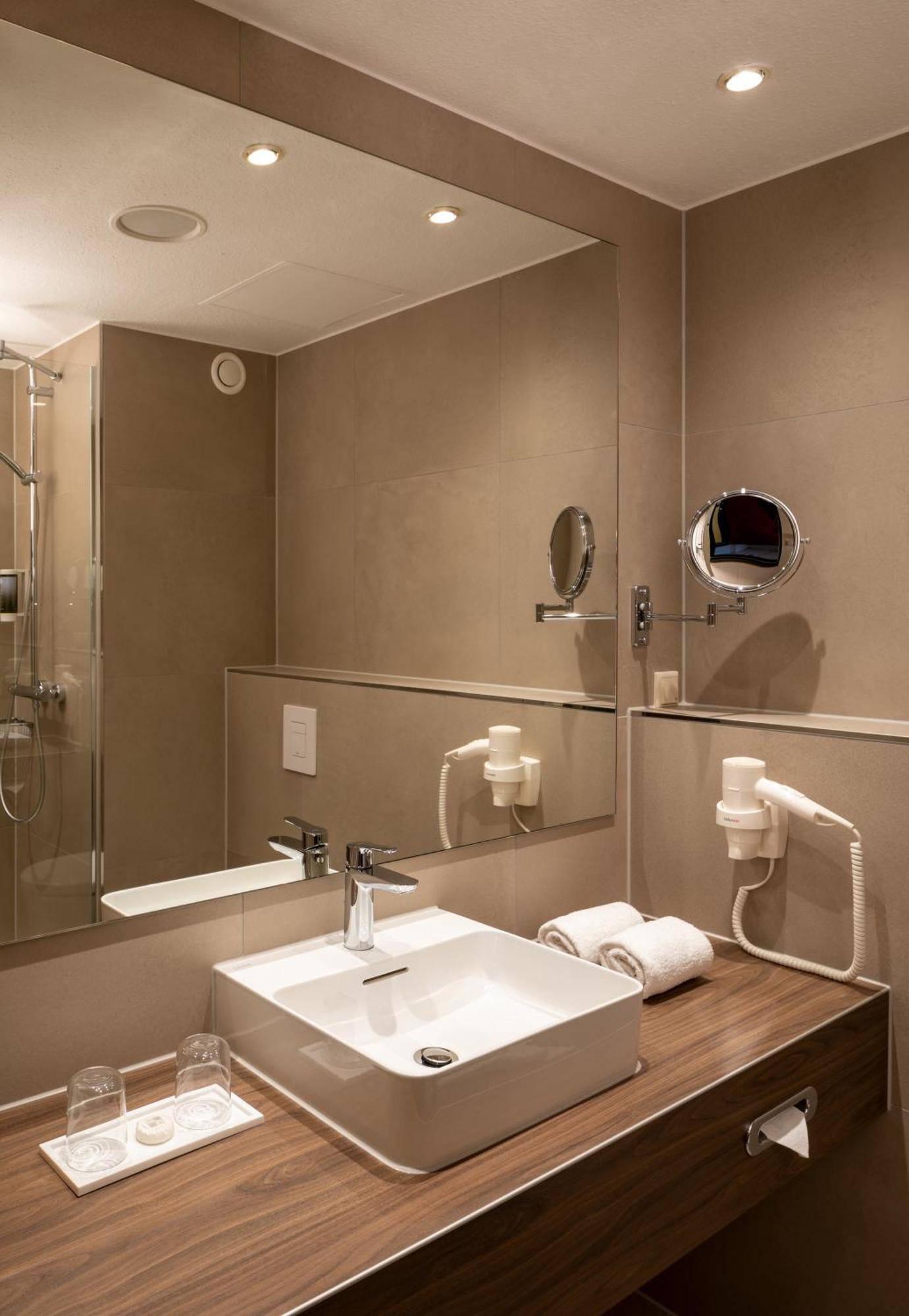 H+ Hotel Hannover Exterior photo