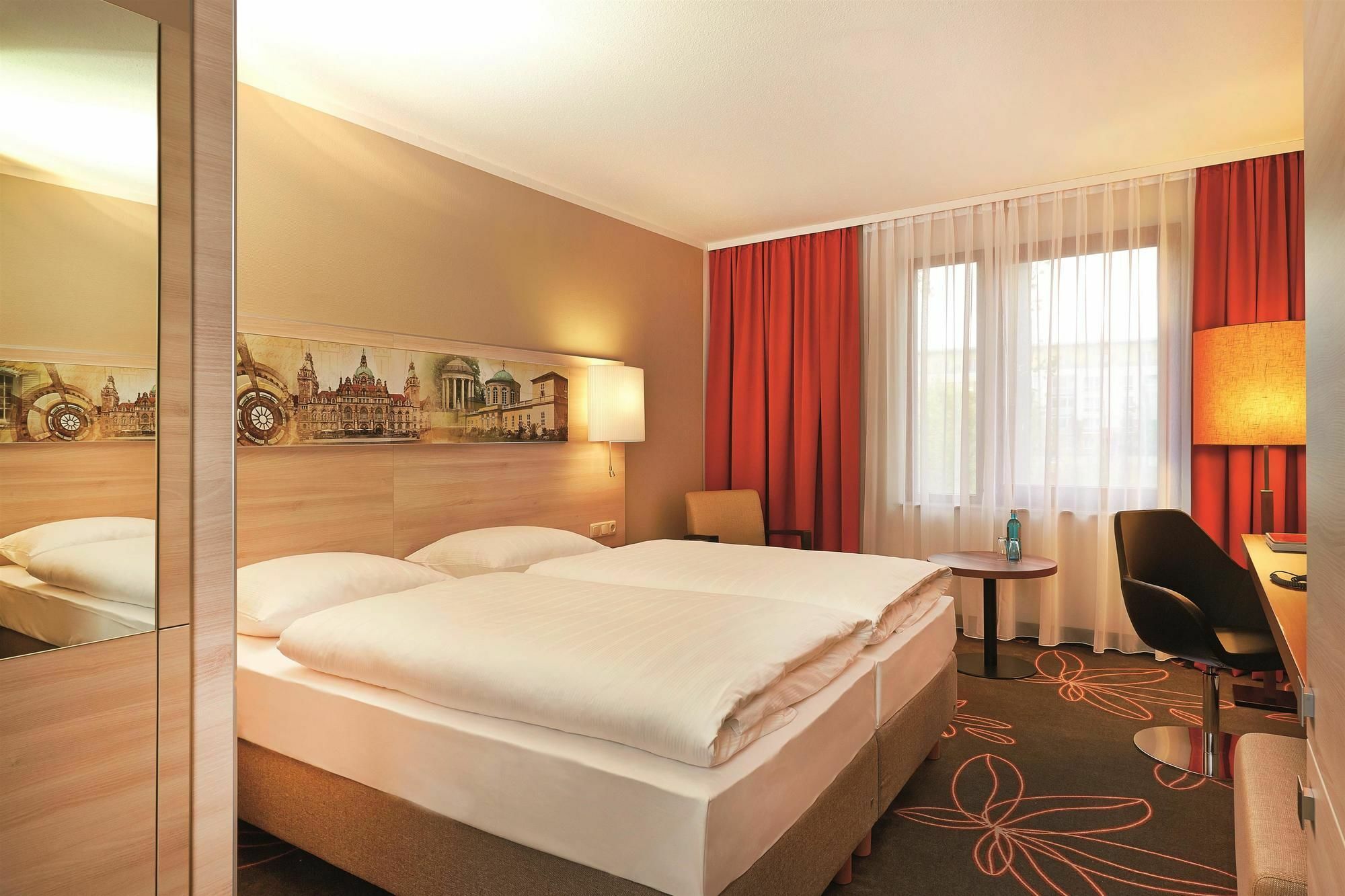 H+ Hotel Hannover Exterior photo