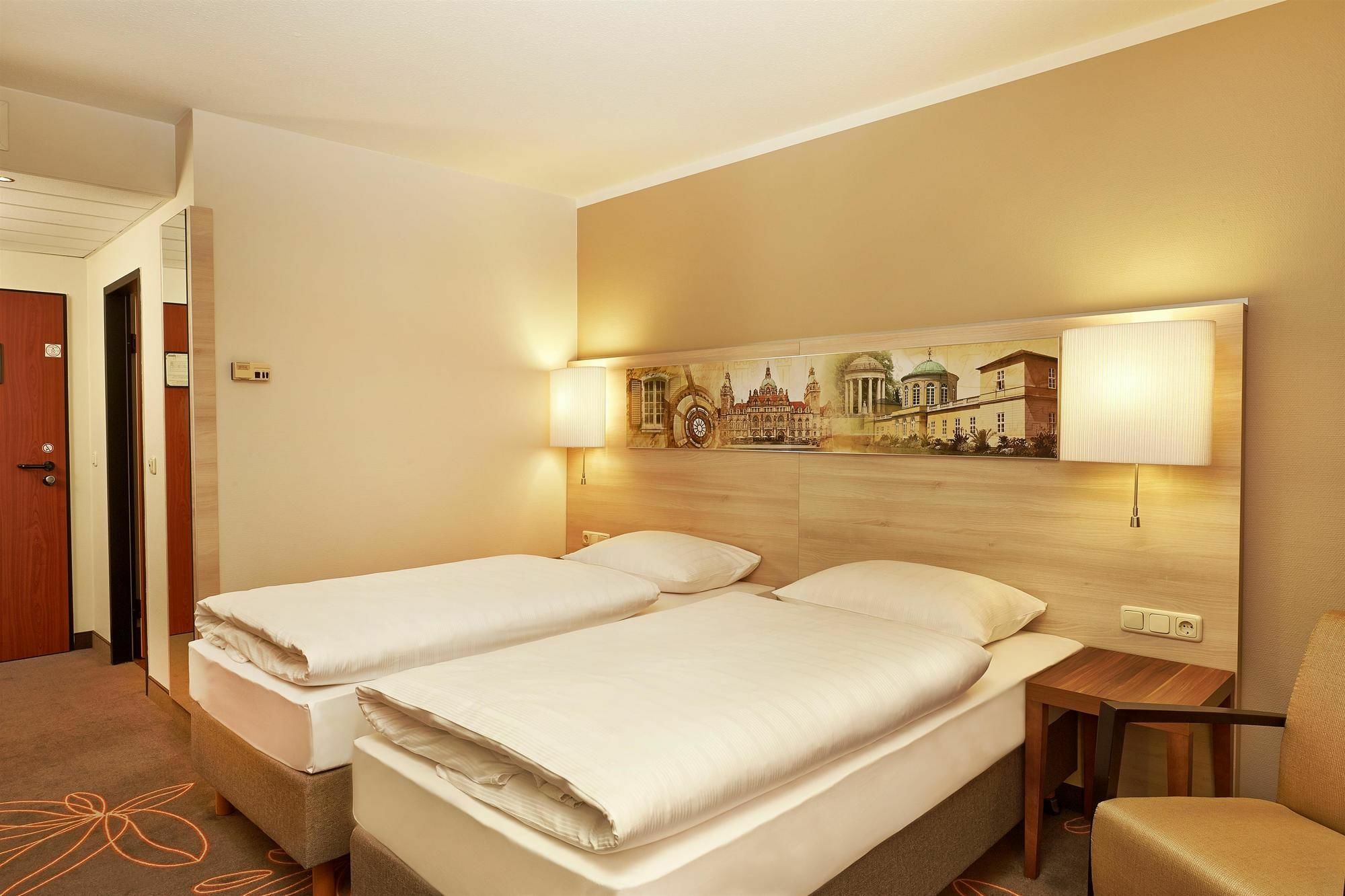 H+ Hotel Hannover Exterior photo